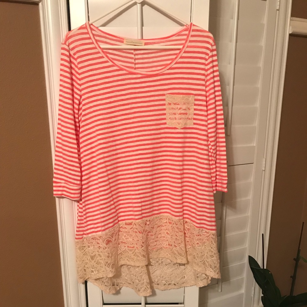 Women’s shirt